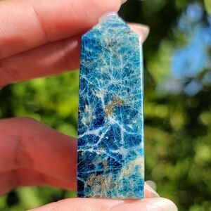 SOLD ❌️ (B) NEW 0.72" x 2.11" x 0.61" UV REACTIVE SODALITE TOWER WITH PYRITE